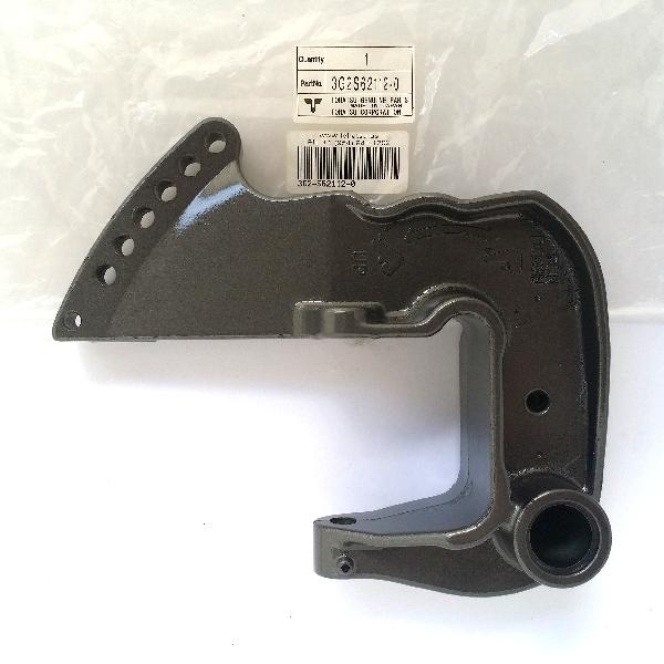 3G2S621120 Stern Bracket R